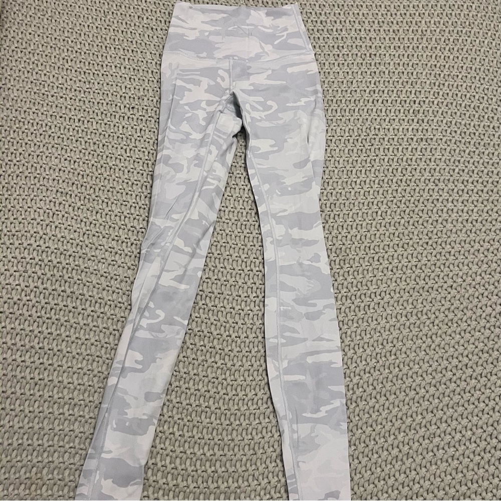 Lululemon Athletica Light Gray Camouflage Leggings